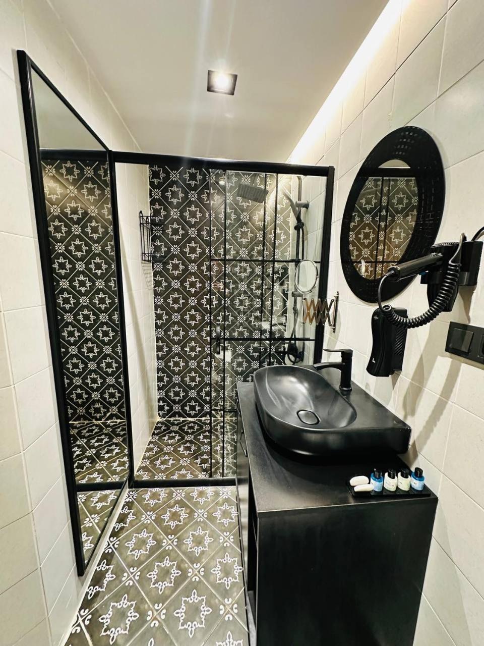 Reexe Istanbul Hotel Bagian luar foto